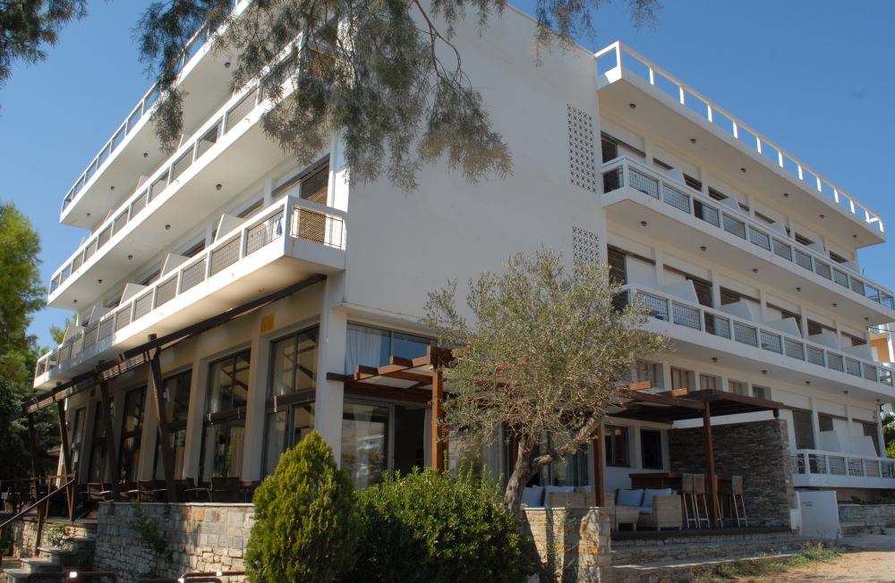 Karystion hotel, the building